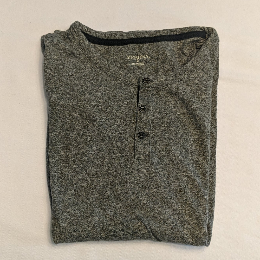Grey casual short sleeved shirt